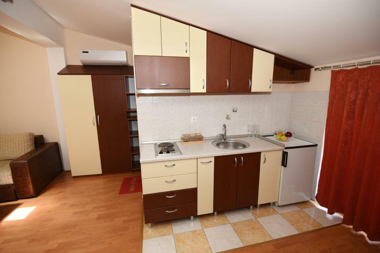 Darni Central Apartments - Bazaar Location With Free Parking Ohrid Exterior foto