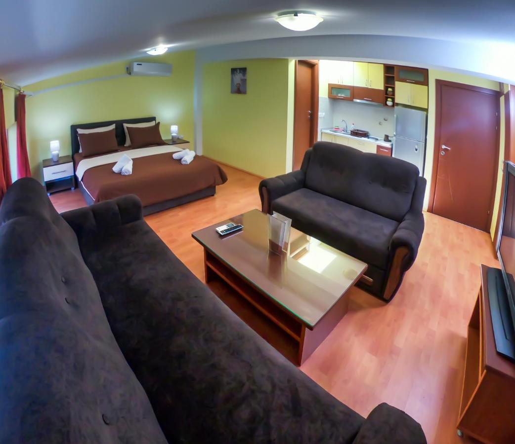 Darni Central Apartments - Bazaar Location With Free Parking Ohrid Exterior foto